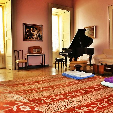 Palazzo Belli B&B Lecce Extérieur photo